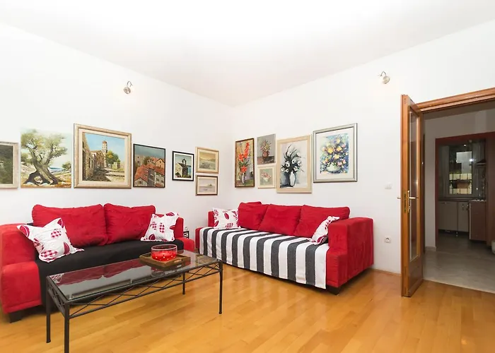 Apartment Leo